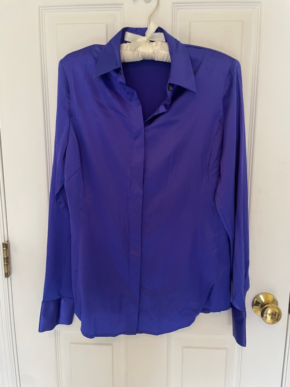 EUC. ANN TAYLOR Royal Blue Long Sleeve Silk Button Down. Size 4.
